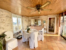 MAGNIFIQUE BASTIDE RESTAUREE AVEC DEPENDANCES POUR FAIRE DES GITES ET PISCINE A LACEPEDE