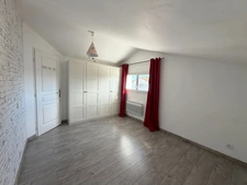 Maison Castor totalement rénovée (DPE C) de 5 pièces avec piscine et garage dans quartier prisé de MONT DE MARSAN (40)