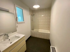 Maison 4 pièces en excellent état à MONT DE MARSAN (40) - quartier prisé - garage, carport et terrasse sur terrain 577M2