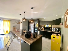 Grande maison de 6 pièces dans quartier prisé à RION DES LANDES (40)