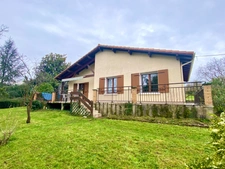 Maison de charme 5 pièces avec garage et véranda fermée à GAMARDE LES BAINS (40) sur terrain de 1200 M2 sans vis à vis