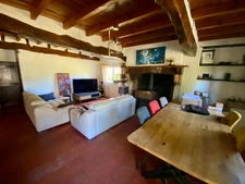 MAISON A COLOMBAGES RENOVEE AVEC GITE INDEPENDANT SUR 2700 M2 DE TERRAIN A LACQUY.