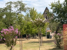 Maison de caractère à fort potentiel avec intérieur rénové dans le centre de BASCONS à 10 minutes de MONT DE MARSAN