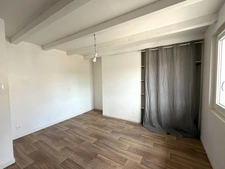 Maison de caractère à fort potentiel avec intérieur rénové dans le centre de BASCONS à 10 minutes de MONT DE MARSAN
