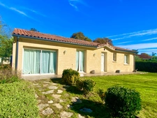Maison contemporaine de 5 pièces avec piscine et garage dans quartier prisé à BRETAGNE DE MARSAN (40)