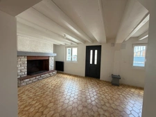 Maison de caractère à fort potentiel avec intérieur rénové dans le centre de BASCONS à 10 minutes de MONT DE MARSAN