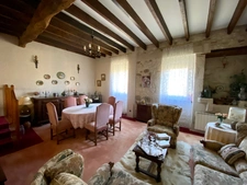 MAGNIFIQUE BASTIDE RESTAUREE AVEC DEPENDANCES POUR FAIRE DES GITES ET PISCINE A LACEPEDE