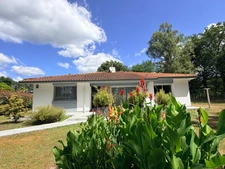 Maison d'architecte totalement rénovée de 130M2 SAINT MARTIN D'ONEY (40) avec terrain de 2000M2