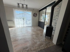 Maison Castor totalement rénovée (DPE C) de 5 pièces avec piscine et garage dans quartier prisé de MONT DE MARSAN (40)