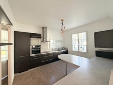 Maison Art Déco (DPE C) avec piscine chauffée dans quartier prisé de MONT DE MARSAN (40)