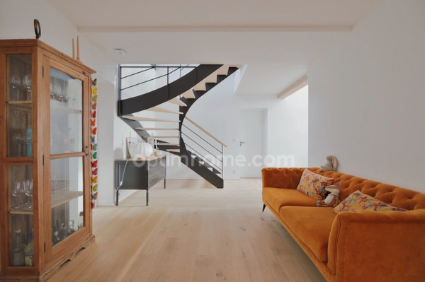 Proche L'ISLE-ADAM (95) - Maison d'architecte d'exception au coeur d'un écrin de verdure
