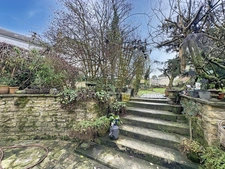 VALMONDOIS (95) - maison 9 pièces 200m²