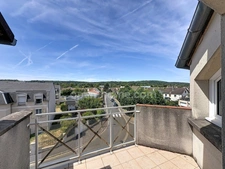CHAMBLY (60) - Appartement 2 pièces MEUBLE avec parking et cave
