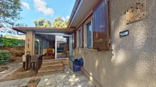 À VENDRE – MAISON DE PLAIN-PIED AVEC STUDIO INDÉPENDANT – LE CANNET-DES-MAURES (83340)