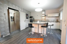 Maison de 108 m²au sol, 5 pièces avec double garages.