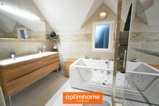 Maison de 108 m²au sol, 5 pièces avec double garages.