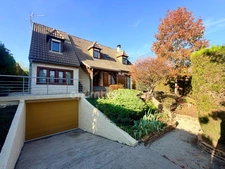 Maison 4 chambres + garage + beau jardin