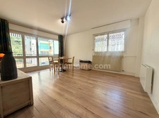 Appartement 3 pièces 2 chambres avec loggia, cave et parking