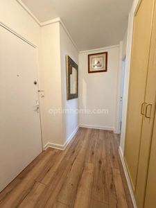 Appartement 3 pièces 2 chambres avec loggia, cave et parking
