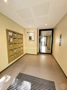 Appartement 2 pièces avec loggia + parking sous-sol