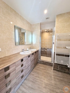 Maison 3 chambres et bureau + Appartement F2