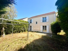 Maison 4 chambres + double garage + parking