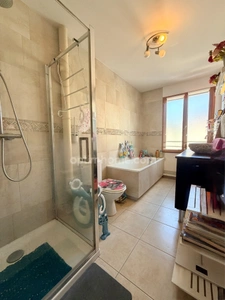 Maison BBC datant de 2012 avec 3 chambres