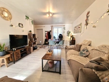 Appartement 2 pièces avec jardin et double parking