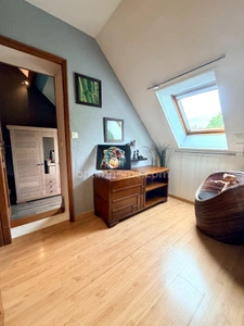 Maison 4 chambres + garage + beau jardin