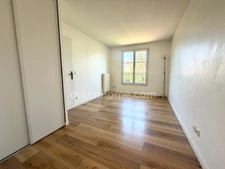 Maison 4 chambres + double garage + parking