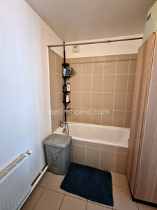 Appartement 2 pièces avec balcon et parking sous sol
