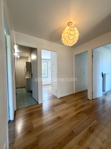 Maison 4 chambres + double garage + parking