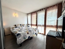 Appartement 4 pièces, 3 chambres / balcon / cave / parking / terrain de tennis