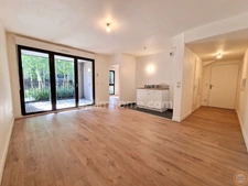 Appartement 2 pièces avec loggia + parking sous-sol