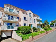 Appartement 3 pièces + terrasse + 1 parkings + 1 box + 1 cave