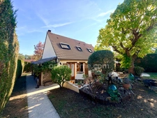 Maison 4 chambres + garage + beau jardin