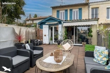 Charmante maison de ville avec jardin et garages à Pauillac, au coeur du Médoc