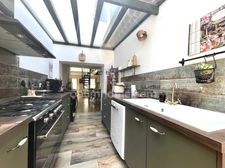 MAISON INTRA-MUROS AVEC PATIO PISCINE ET GARAGE