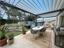 SUSSARGUES – VILLA DE PLAIN-PIED DE 192 M² AVEC PISCINE, JARDIN SANS VIS-À-VIS ET GARAGE