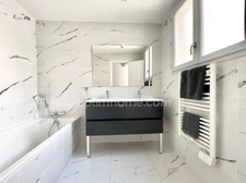 AIGUES-MORTES MAISON RÉNOVÉE 5 PIÈCES 147 M2 AVEC 2 GARAGES ET TOIT TERRASSE 