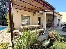 MAISON INDIVIDUELLE 5 PIÈCES. AVEC PISCINE ET GARAGE AIGUE-MORTES