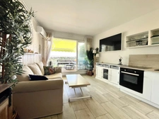 APPARTEMENT 2 PIÈCES 33M2 1ÉRE LIGNE VUE MER