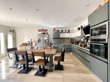 MAISON 5 PIÈCES AVEC GARAGE ET STUDIO INDÉPENDANT 