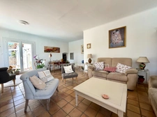 Villa 6 pièces 160m2 avec piscine sur les hauteurs de Nîmes.