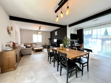 VILLA 5 PIÈCES DE PLAIN-PIED AVEC GARAGE ET PISCINE 