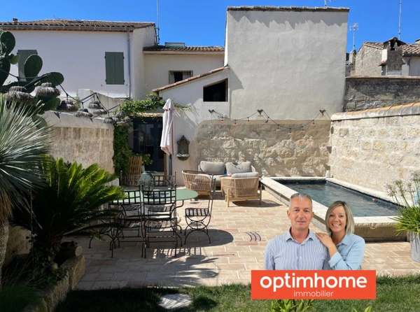 MAISON INTRA-MUROS AVEC PATIO PISCINE ET GARAGE