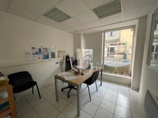 LOCAL BUREAU D'ACTIVITÉ 185 M2 LUNEL CENTRE