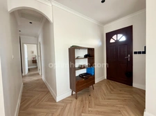 VILLA DE PLAIN-PIED ENTIEREMENT RENOVEE – PISCINE – GARAGE – AIGUES-MORTES