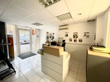 MURS COMMERCIAUX 185 M2 