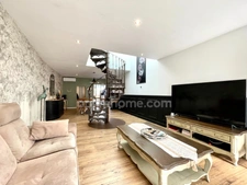MAISON INTRA-MUROS AVEC PATIO PISCINE ET GARAGE